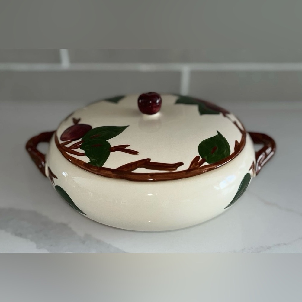 Vintage Franciscan Apple Covered Dish
